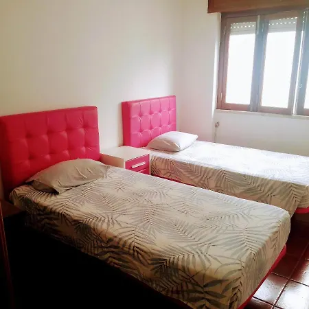 Local, Cantinho Guest house *